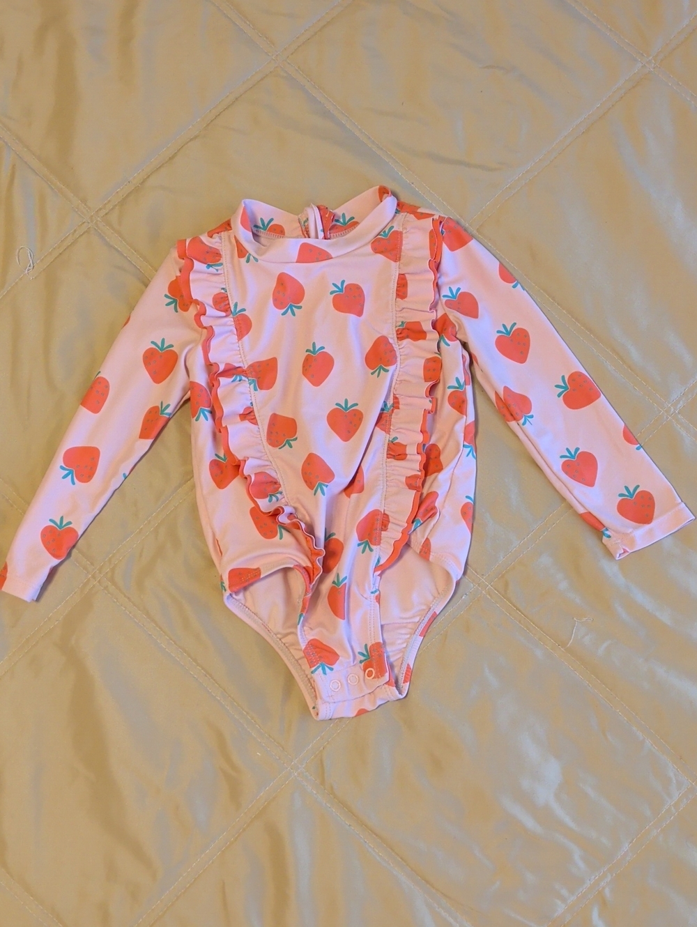 Tucker + Tate Pink Strawberry Ruffle Long-Sleeve One-Piece 18 Months